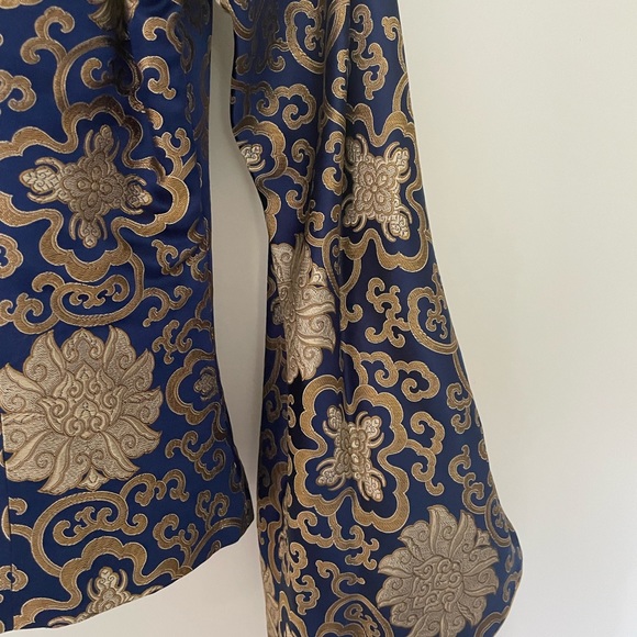 MANDARIN 100% SILK  ROYAL BLUE & GOLD THREAD HAND EMBROIDERED JACKET - Picture 7 of 13